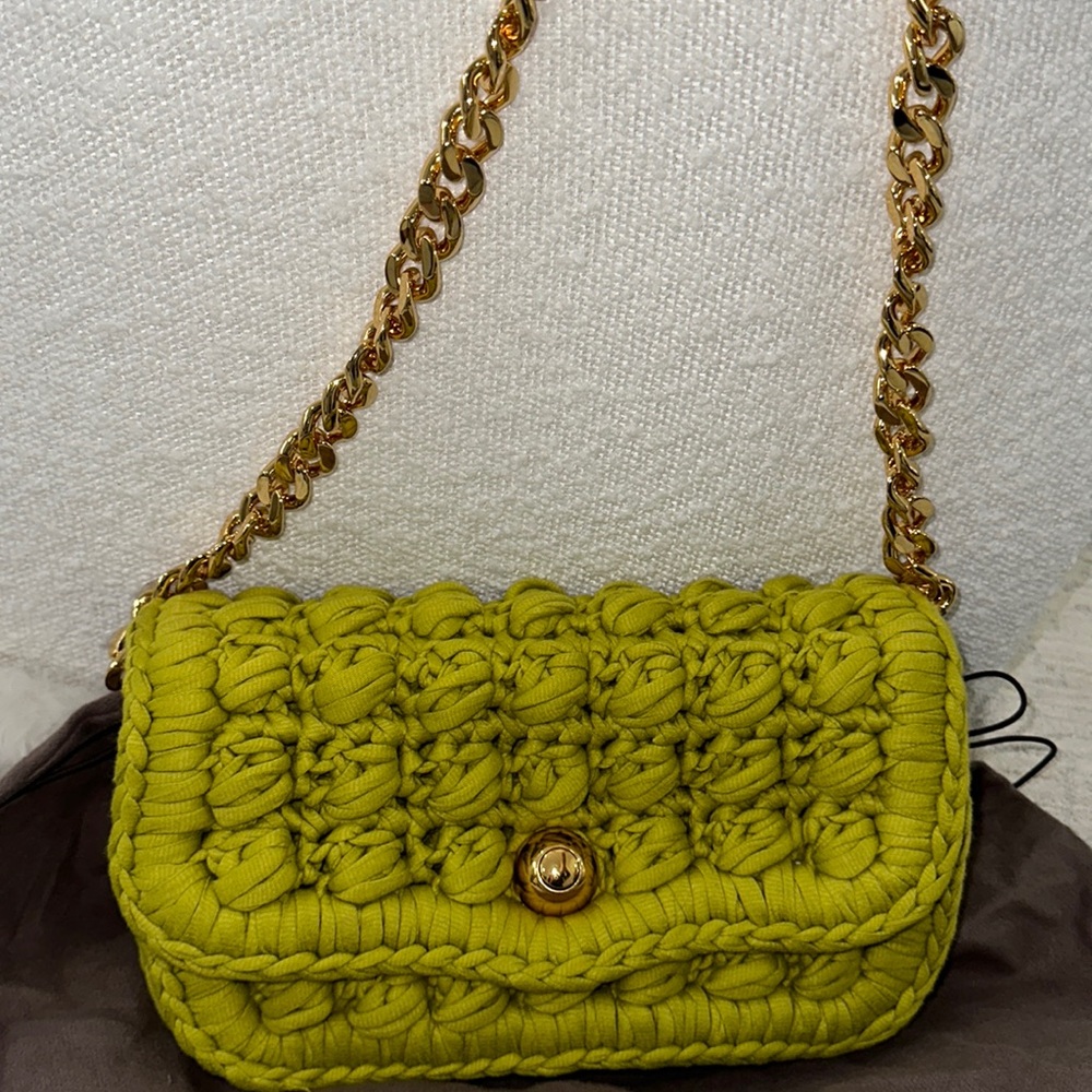Bottega Veneta Chain Flap Shoulder Bag Crochet Jersey Medium in kiwi green